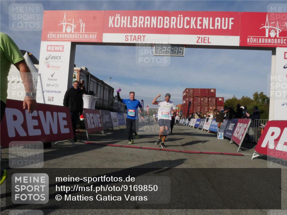 03.10.2025 - Köhlbrandbrückenlauf Matties Gatica Varas http://msf.ph/oto/9169850 03.10.2025 10:25:21 Ziel 1814, 2083, 2249, 2250, 2393, 2408, 2509, 2618, 2873, 3084, 3102, 3234, 3455, 3519, 3520, 3771 meine-sportfotos.de