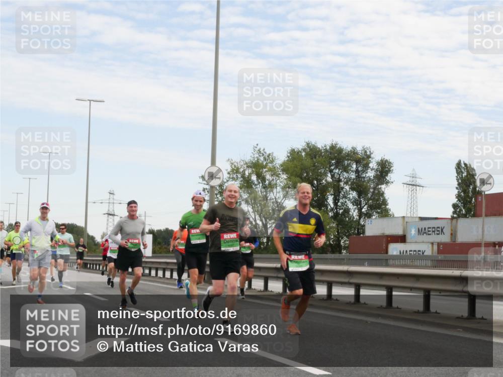 03.10.2025 - Köhlbrandbrückenlauf Matties Gatica Varas http://msf.ph/oto/9169860 03.10.2025 15:14:51 Position 3 0000 meine-sportfotos.de