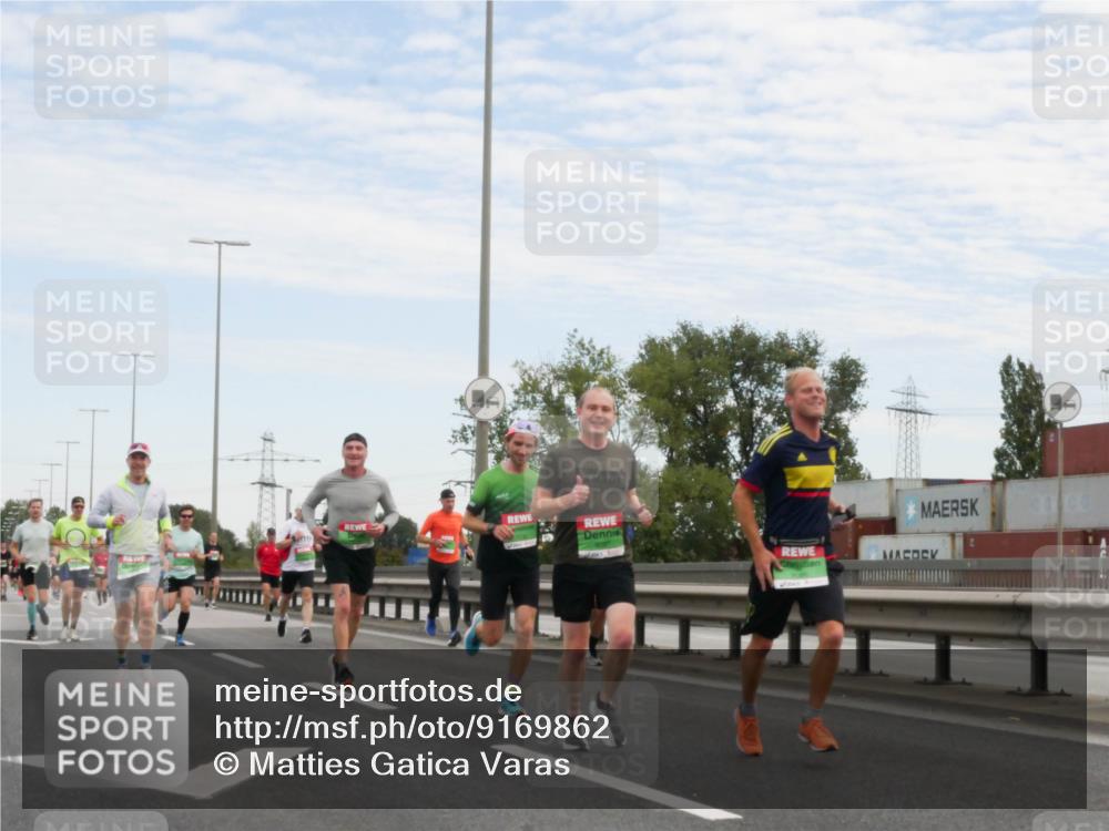 03.10.2025 - Köhlbrandbrückenlauf Matties Gatica Varas http://msf.ph/oto/9169862 03.10.2025 15:14:52 Position 3 01 meine-sportfotos.de
