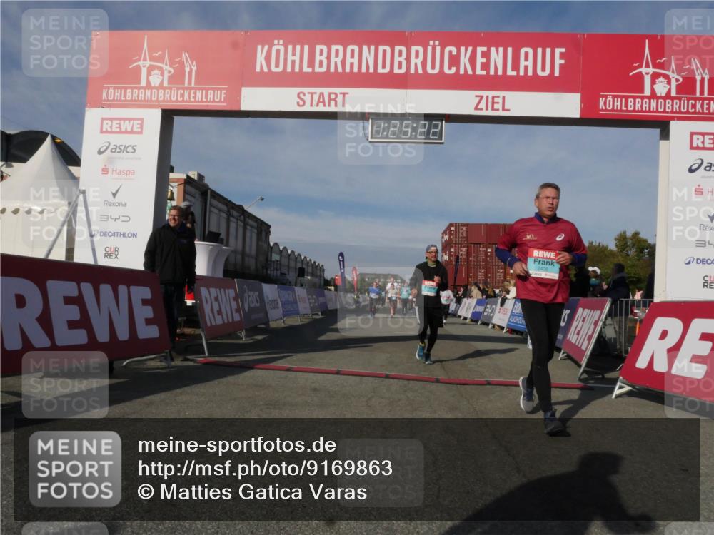 03.10.2025 - Köhlbrandbrückenlauf Matties Gatica Varas http://msf.ph/oto/9169863 03.10.2025 10:25:24 Ziel 2083, 2249, 2250, 2393, 2417, 2509, 2618, 2828, 2873, 3003, 3004, 3084, 3102, 3455, 3519, 3520, 3706, 3771 meine-sportfotos.de