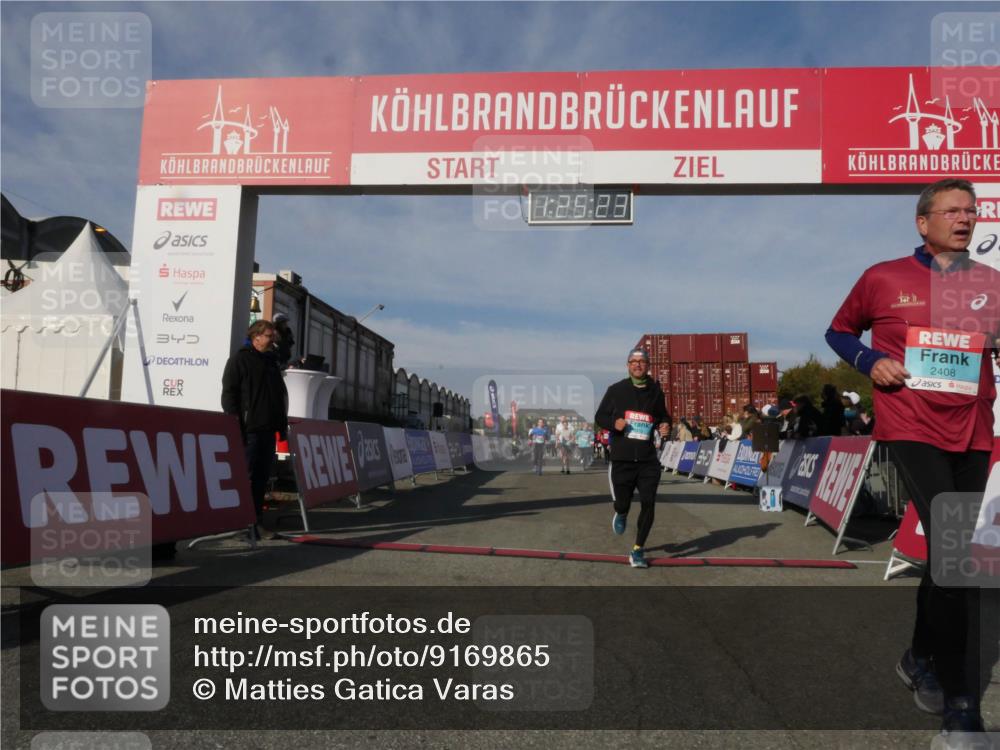 03.10.2025 - Köhlbrandbrückenlauf Matties Gatica Varas http://msf.ph/oto/9169865 03.10.2025 10:25:25 Ziel 2019, 2036, 2083, 2249, 2250, 2393, 2417, 2509, 2618, 2828, 2873, 3003, 3004, 3084, 3102, 3519, 3520, 3706, 3771 meine-sportfotos.de