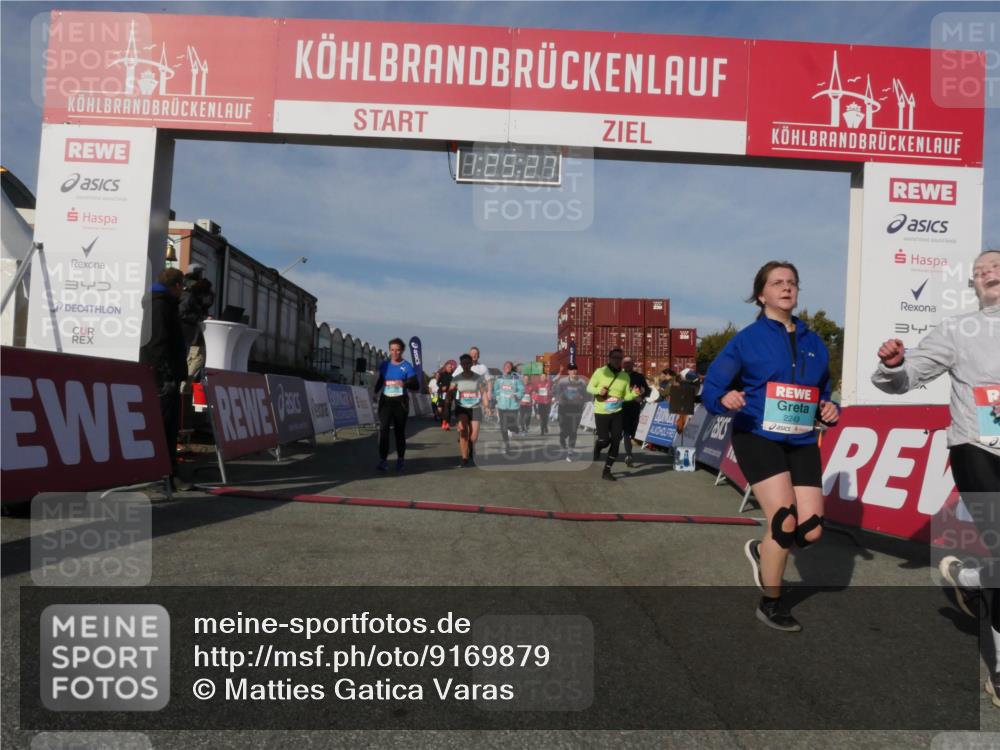 03.10.2025 - Köhlbrandbrückenlauf Matties Gatica Varas http://msf.ph/oto/9169879 03.10.2025 10:25:29 Ziel 2019, 2036, 2083, 2393, 2417, 2509, 2618, 2828, 2873, 3003, 3004, 3084, 3102, 3159, 3389, 3405, 3519, 3520, 3706, 3771 meine-sportfotos.de