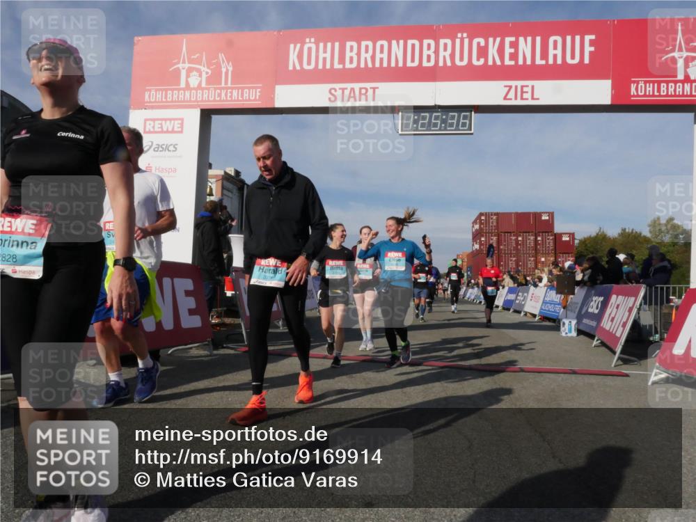 03.10.2025 - Köhlbrandbrückenlauf Matties Gatica Varas http://msf.ph/oto/9169914 03.10.2025 10:25:38 Ziel 1414, 1652, 1653, 1839, 1950, 1967, 2151, 2244, 2245, 3022, 3024, 3026, 3027, 3159, 3389, 3405, 3441, 3713 meine-sportfotos.de