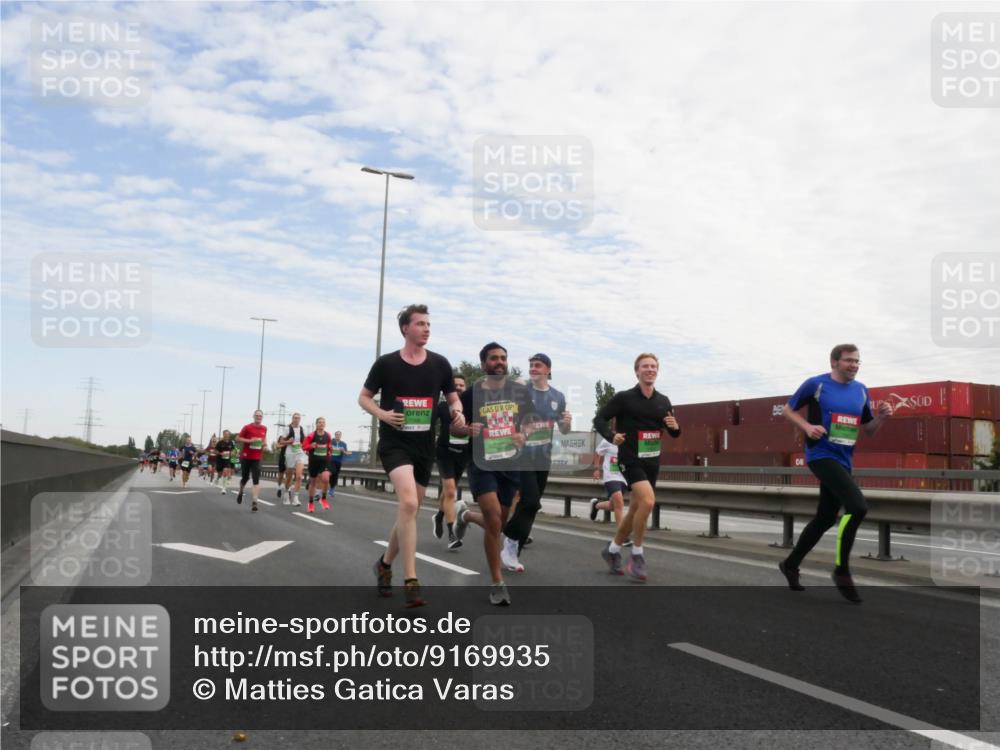 03.10.2025 - Köhlbrandbrückenlauf Matties Gatica Varas http://msf.ph/oto/9169935 03.10.2025 15:15:09 Position 3  meine-sportfotos.de