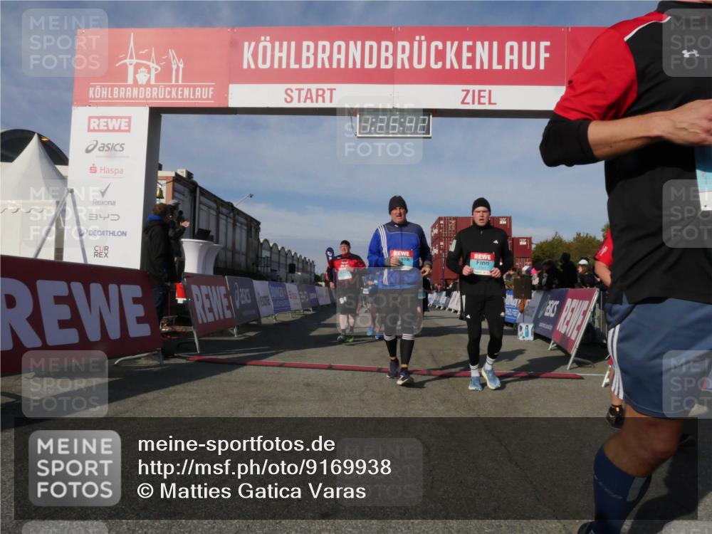 03.10.2025 - Köhlbrandbrückenlauf Matties Gatica Varas http://msf.ph/oto/9169938 03.10.2025 10:25:43 Ziel 1414, 1652, 1653, 1839, 1950, 1967, 1998, 2002, 2003, 2151, 2244, 2245, 3022, 3024, 3026, 3027, 3441, 3443, 3713 meine-sportfotos.de