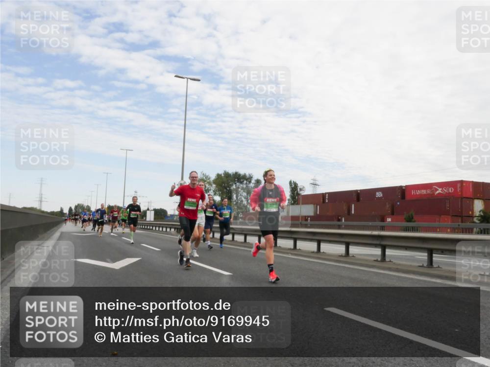 03.10.2025 - Köhlbrandbrückenlauf Matties Gatica Varas http://msf.ph/oto/9169945 03.10.2025 15:15:11 Position 3  meine-sportfotos.de