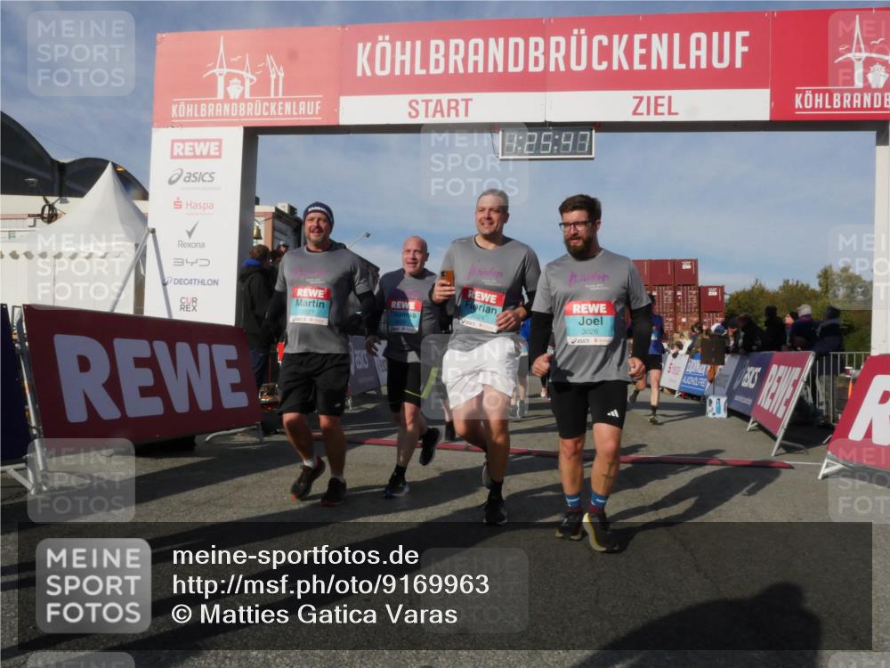 03.10.2025 - Köhlbrandbrückenlauf Matties Gatica Varas http://msf.ph/oto/9169963 03.10.2025 10:25:49 Ziel 1652, 1948, 1950, 1998, 2002, 2003, 2251, 2382, 2383, 2489, 2635, 2644, 2787, 3441, 3443 meine-sportfotos.de