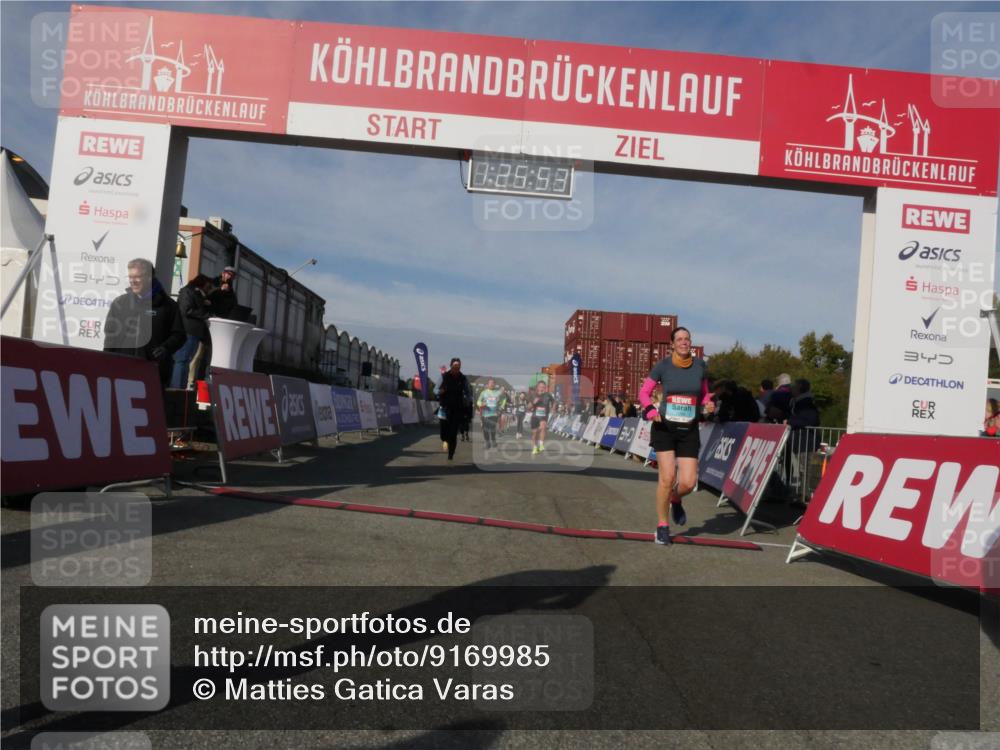 03.10.2025 - Köhlbrandbrückenlauf Matties Gatica Varas http://msf.ph/oto/9169985 03.10.2025 10:25:54 Ziel 1948, 1998, 2000, 2251, 2382, 2383, 2489, 2635, 2644, 2787 meine-sportfotos.de