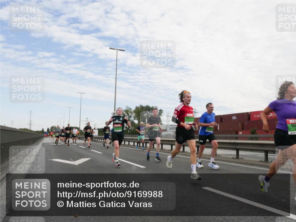 03.10.2025 - Köhlbrandbrückenlauf Matties Gatica Varas http://msf.ph/oto/9169988 03.10.2025 15:15:22 Position 3  meine-sportfotos.de