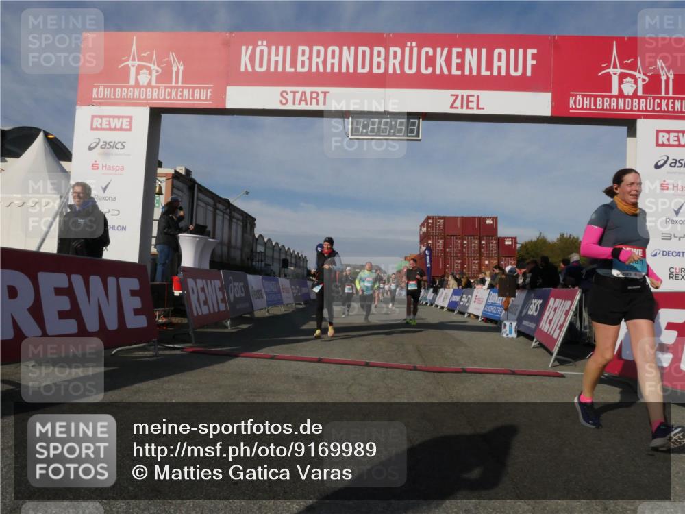 03.10.2025 - Köhlbrandbrückenlauf Matties Gatica Varas http://msf.ph/oto/9169989 03.10.2025 10:25:55 Ziel 1948, 2000, 2251, 2382, 2383, 2489, 2635, 2644, 2787 meine-sportfotos.de