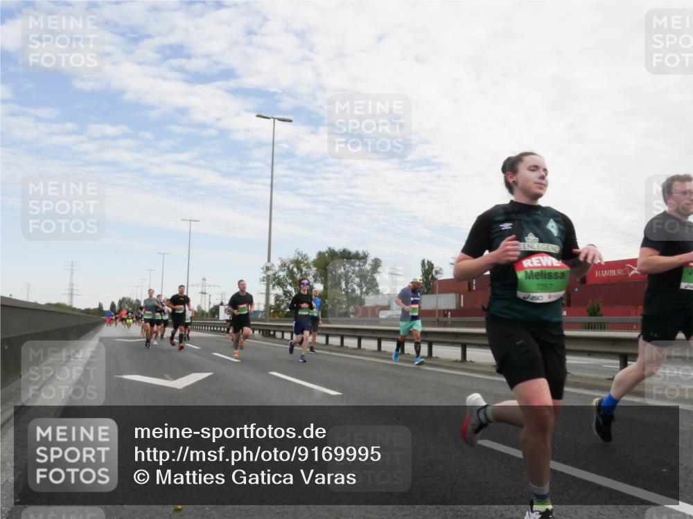 03.10.2025 - Köhlbrandbrückenlauf Matties Gatica Varas http://msf.ph/oto/9169995 03.10.2025 15:15:24 Position 3 7257 meine-sportfotos.de