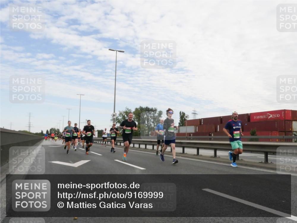 03.10.2025 - Köhlbrandbrückenlauf Matties Gatica Varas http://msf.ph/oto/9169999 03.10.2025 15:15:25 Position 3  meine-sportfotos.de