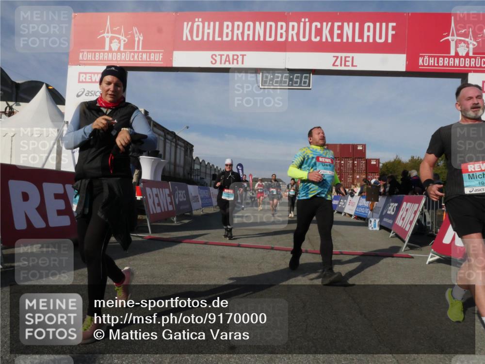 03.10.2025 - Köhlbrandbrückenlauf Matties Gatica Varas http://msf.ph/oto/9170000 03.10.2025 10:25:58 Ziel 2000, 2382, 2383, 2406, 2635, 2644, 2787 meine-sportfotos.de