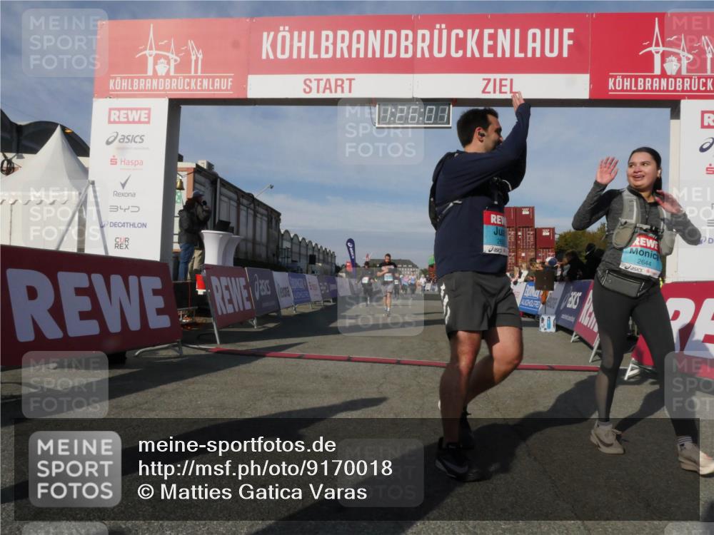 03.10.2025 - Köhlbrandbrückenlauf Matties Gatica Varas http://msf.ph/oto/9170018 03.10.2025 10:26:03 Ziel 1924, 1940, 2000, 2406, 2532, 3151 meine-sportfotos.de