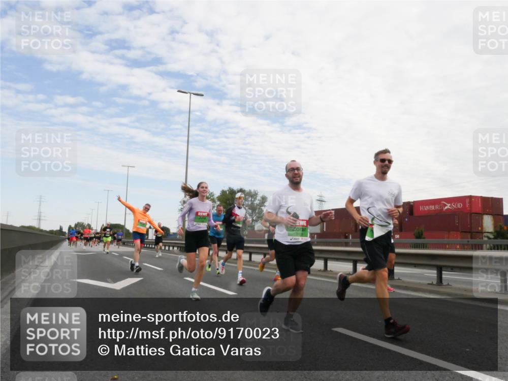 03.10.2025 - Köhlbrandbrückenlauf Matties Gatica Varas http://msf.ph/oto/9170023 03.10.2025 15:15:30 Position 3 9128 meine-sportfotos.de