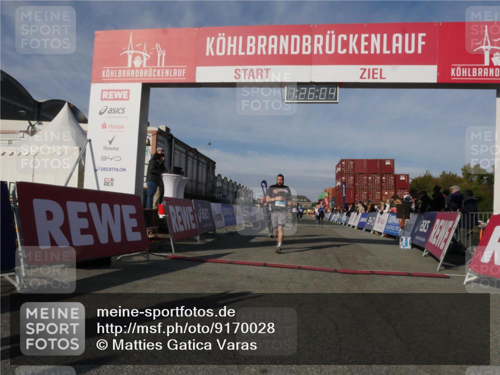 03.10.2025 - Köhlbrandbrückenlauf Matties Gatica Varas http://msf.ph/oto/9170028 03.10.2025 10:26:05 Ziel 1847, 1924, 1940, 2000, 2406, 2532, 3151 meine-sportfotos.de