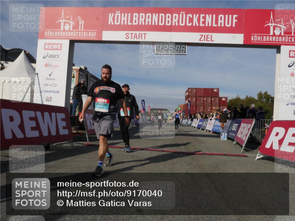 03.10.2025 - Köhlbrandbrückenlauf Matties Gatica Varas http://msf.ph/oto/9170040 03.10.2025 10:26:08 Ziel 1847, 1924, 1940, 2111, 2406, 2532, 3151 meine-sportfotos.de