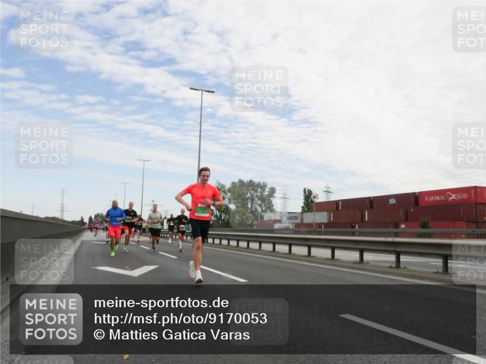 03.10.2025 - Köhlbrandbrückenlauf Matties Gatica Varas http://msf.ph/oto/9170053 03.10.2025 15:15:38 Position 3  meine-sportfotos.de