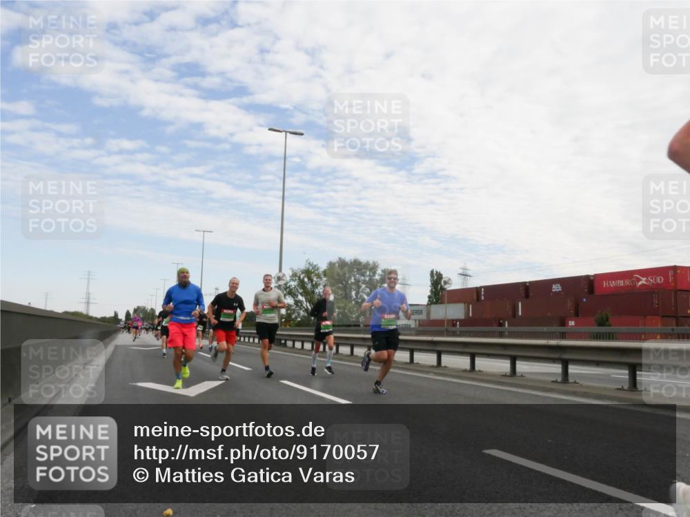 03.10.2025 - Köhlbrandbrückenlauf Matties Gatica Varas http://msf.ph/oto/9170057 03.10.2025 15:15:39 Position 3  meine-sportfotos.de