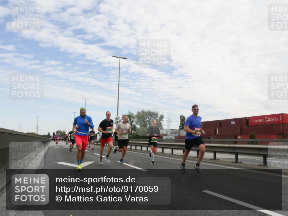 03.10.2025 - Köhlbrandbrückenlauf Matties Gatica Varas http://msf.ph/oto/9170059 03.10.2025 15:15:40 Position 3 440 meine-sportfotos.de