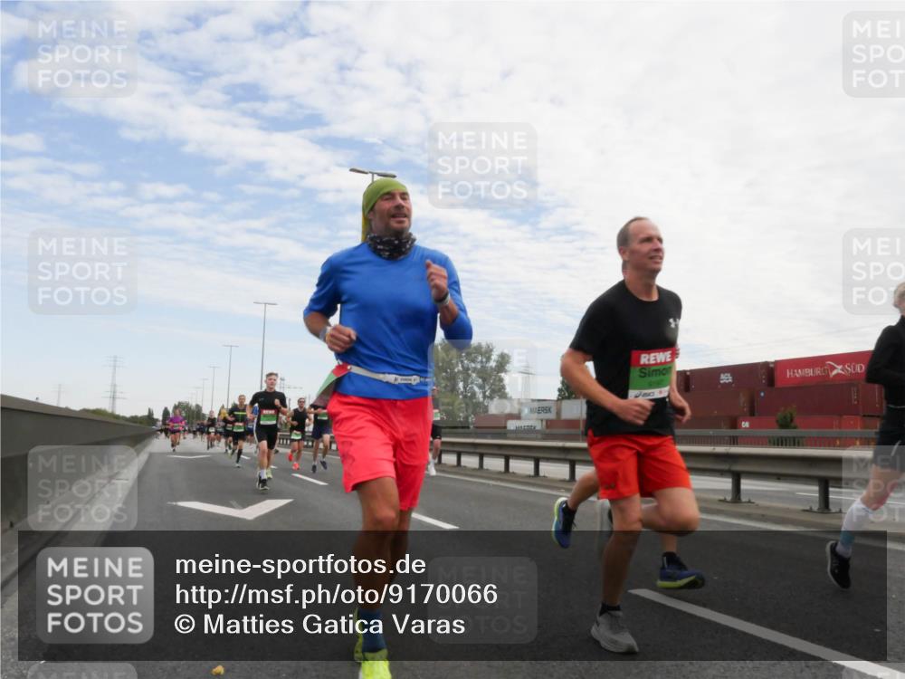 03.10.2025 - Köhlbrandbrückenlauf Matties Gatica Varas http://msf.ph/oto/9170066 03.10.2025 15:15:41 Position 3  meine-sportfotos.de