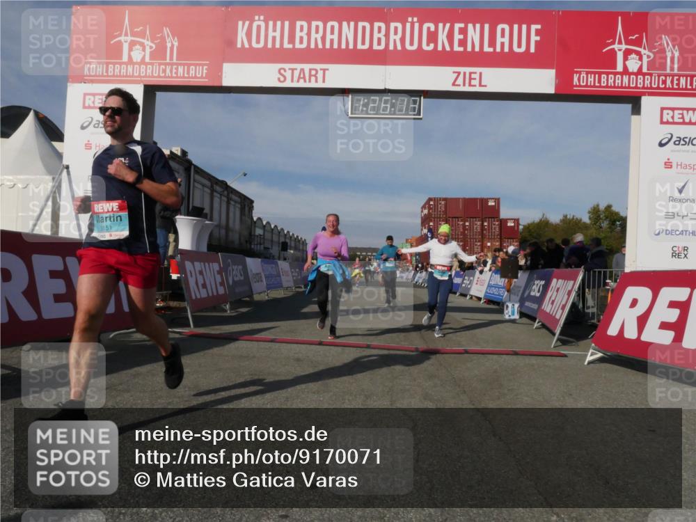 03.10.2025 - Köhlbrandbrückenlauf Matties Gatica Varas http://msf.ph/oto/9170071 03.10.2025 10:26:15 Ziel 1847, 1924, 2001, 2111, 2676, 2681, 3447, 3555, 3586 meine-sportfotos.de