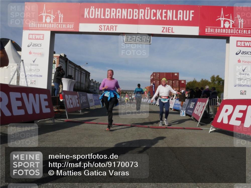 03.10.2025 - Köhlbrandbrückenlauf Matties Gatica Varas http://msf.ph/oto/9170073 03.10.2025 10:26:16 Ziel 1847, 1949, 2001, 2111, 2676, 2681, 3447, 3555, 3586 meine-sportfotos.de