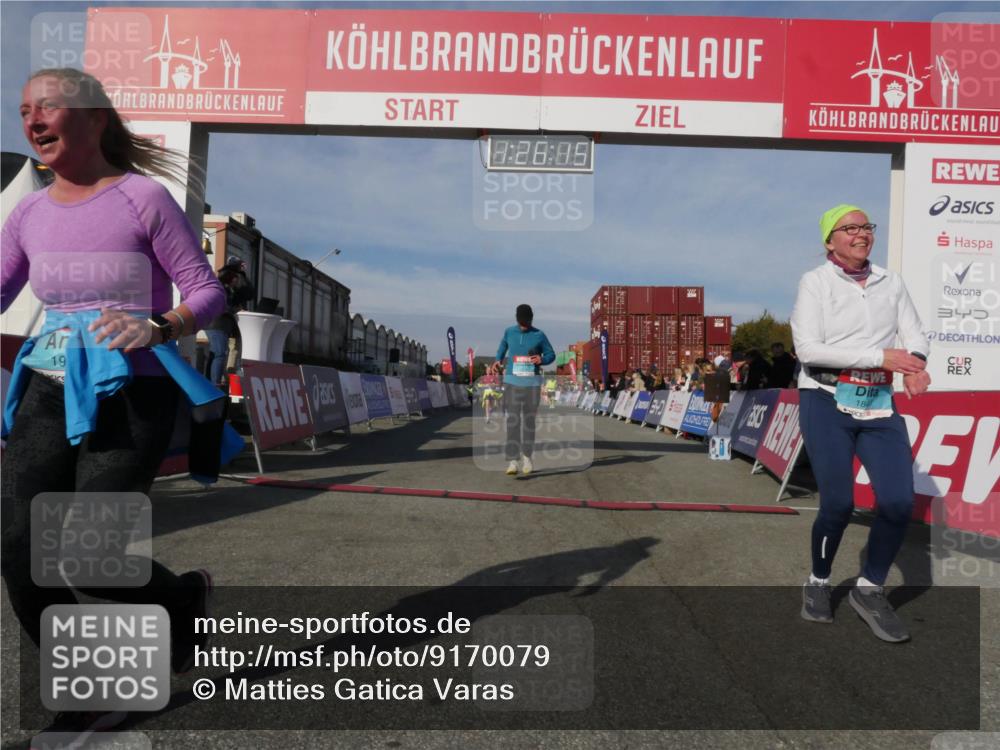 03.10.2025 - Köhlbrandbrückenlauf Matties Gatica Varas http://msf.ph/oto/9170079 03.10.2025 10:26:17 Ziel 1904, 1949, 2001, 2111, 2676, 2681, 3447, 3555, 3586 meine-sportfotos.de