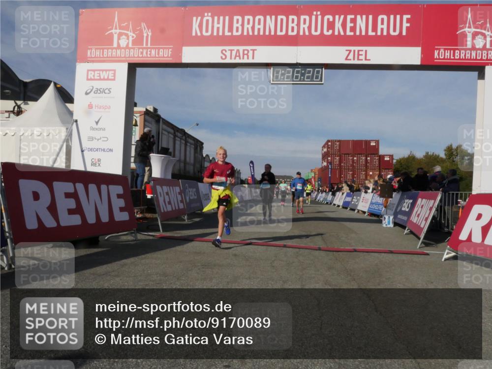 03.10.2025 - Köhlbrandbrückenlauf Matties Gatica Varas http://msf.ph/oto/9170089 03.10.2025 10:26:22 Ziel 1904, 1949, 2001, 2284, 2676, 2681, 3149, 3447, 3555 meine-sportfotos.de