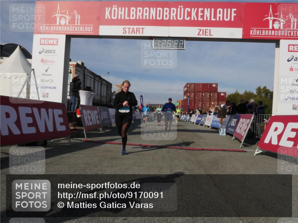 03.10.2025 - Köhlbrandbrückenlauf Matties Gatica Varas http://msf.ph/oto/9170091 03.10.2025 10:26:23 Ziel 1904, 1949, 2001, 2284, 2676, 2681, 3149, 3447, 3555 meine-sportfotos.de