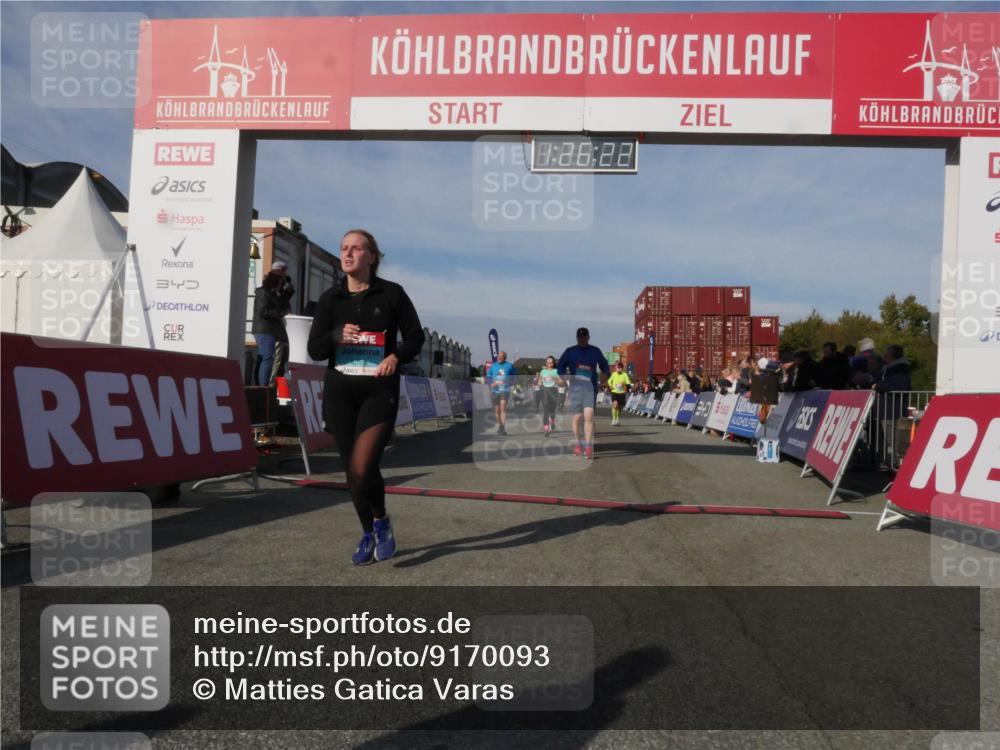 03.10.2025 - Köhlbrandbrückenlauf Matties Gatica Varas http://msf.ph/oto/9170093 03.10.2025 10:26:24 Ziel 1904, 1949, 2001, 2284, 2676, 2681, 3149, 3447 meine-sportfotos.de