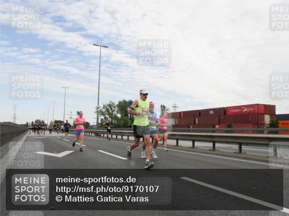 03.10.2025 - Köhlbrandbrückenlauf Matties Gatica Varas http://msf.ph/oto/9170107 03.10.2025 15:15:52 Position 3  meine-sportfotos.de