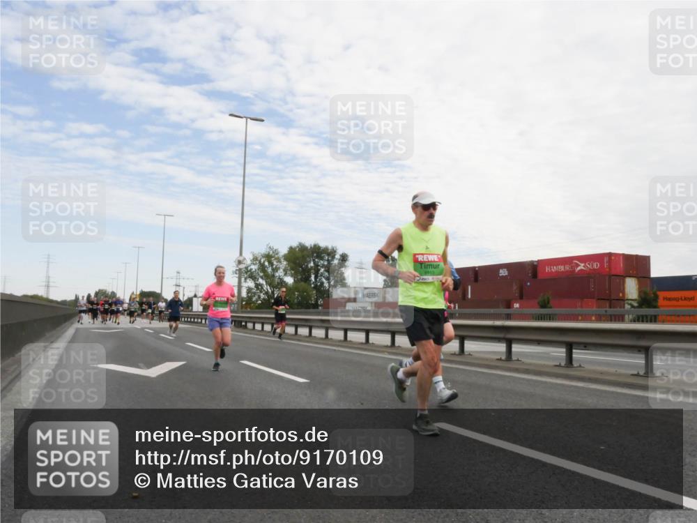 03.10.2025 - Köhlbrandbrückenlauf Matties Gatica Varas http://msf.ph/oto/9170109 03.10.2025 15:15:52 Position 3 9113 meine-sportfotos.de
