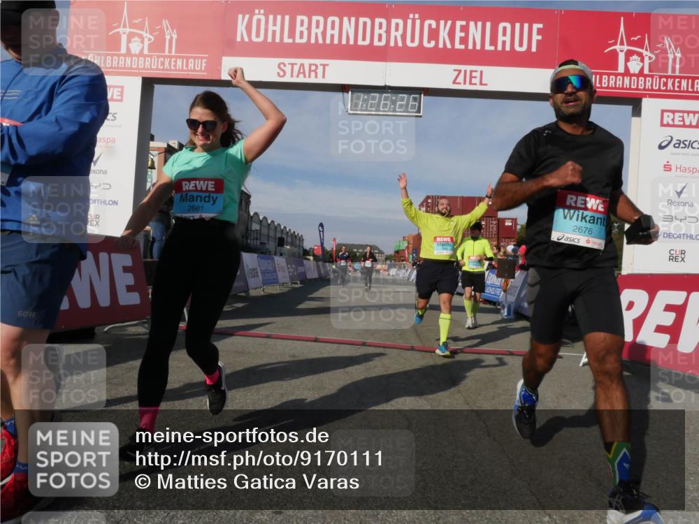 03.10.2025 - Köhlbrandbrückenlauf Matties Gatica Varas http://msf.ph/oto/9170111 03.10.2025 10:26:28 Ziel 1904, 1949, 2284, 2614, 3149 meine-sportfotos.de