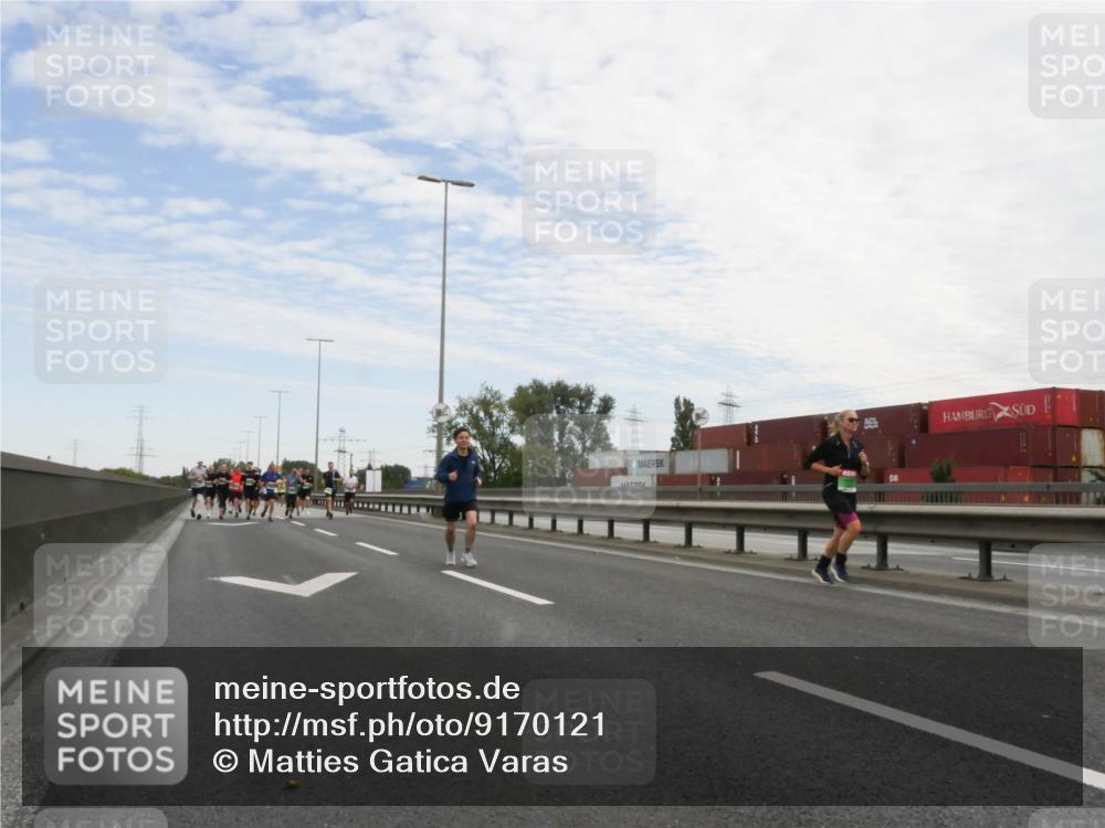 03.10.2025 - Köhlbrandbrückenlauf Matties Gatica Varas http://msf.ph/oto/9170121 03.10.2025 15:15:55 Position 3  meine-sportfotos.de