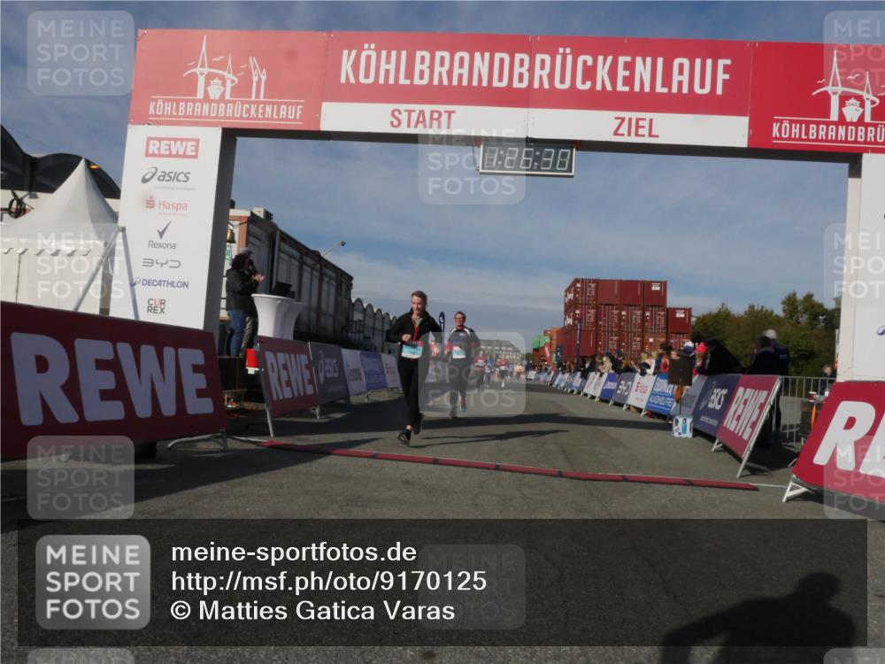 03.10.2025 - Köhlbrandbrückenlauf Matties Gatica Varas http://msf.ph/oto/9170125 03.10.2025 10:26:32 Ziel 1209, 2284, 2614, 2925, 3149 meine-sportfotos.de