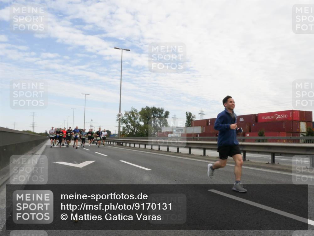 03.10.2025 - Köhlbrandbrückenlauf Matties Gatica Varas http://msf.ph/oto/9170131 03.10.2025 15:15:57 Position 3  meine-sportfotos.de