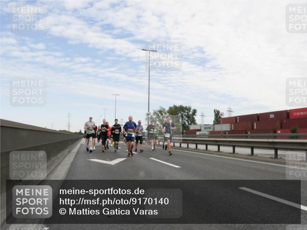 03.10.2025 - Köhlbrandbrückenlauf Matties Gatica Varas http://msf.ph/oto/9170140 03.10.2025 15:16:00 Position 3  meine-sportfotos.de