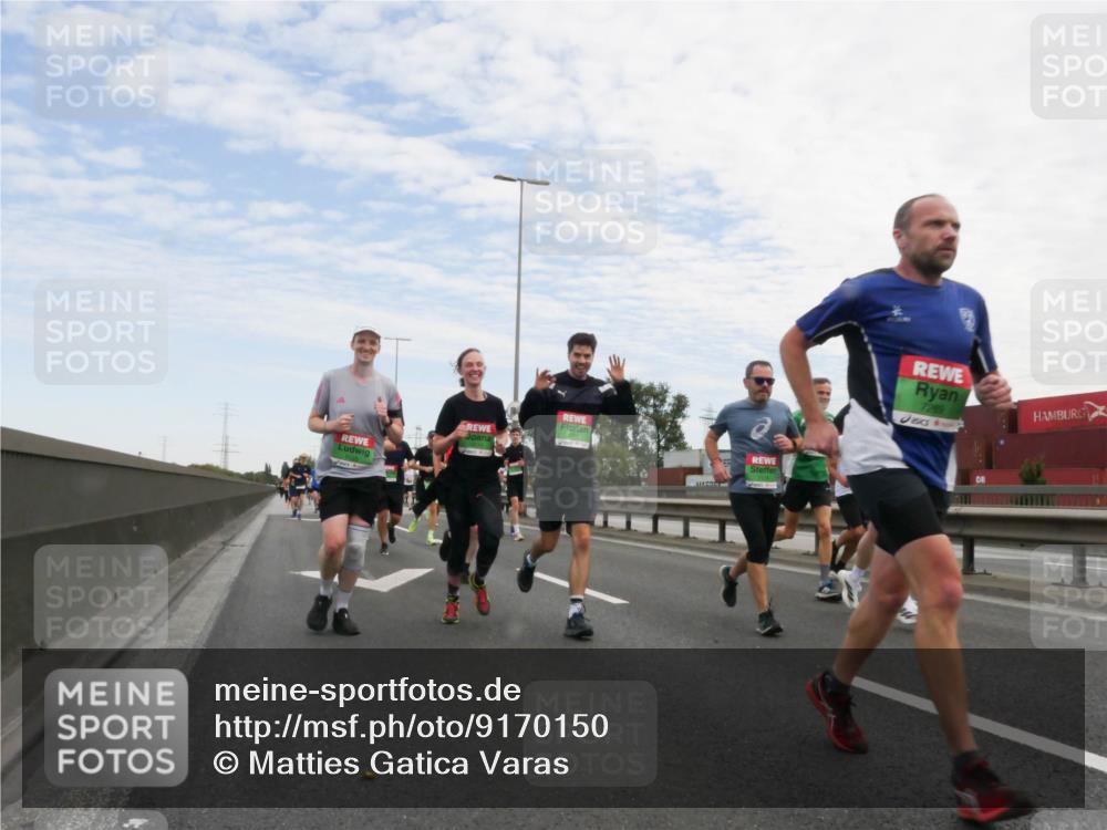 03.10.2025 - Köhlbrandbrückenlauf Matties Gatica Varas http://msf.ph/oto/9170150 03.10.2025 15:16:02 Position 3 7269 meine-sportfotos.de