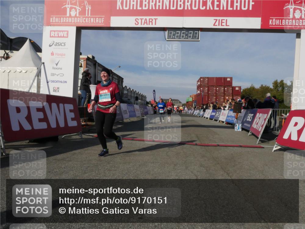 03.10.2025 - Köhlbrandbrückenlauf Matties Gatica Varas http://msf.ph/oto/9170151 03.10.2025 10:26:39 Ziel 1209, 1436, 1744, 2050, 2551, 2925, 3113 meine-sportfotos.de