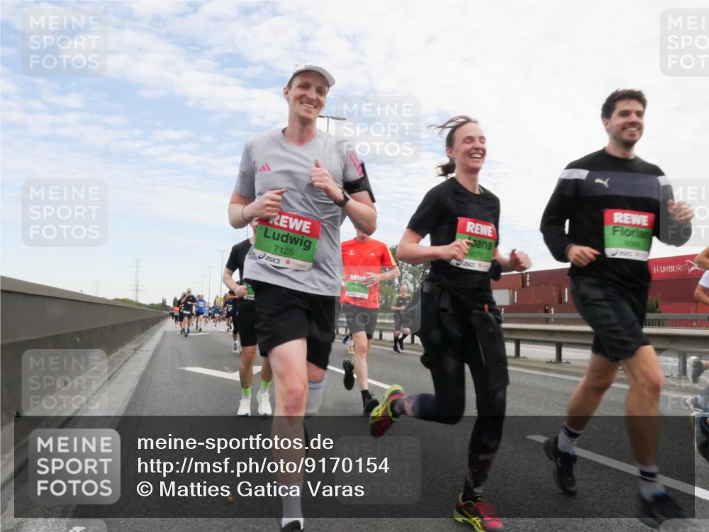 03.10.2025 - Köhlbrandbrückenlauf Matties Gatica Varas http://msf.ph/oto/9170154 03.10.2025 15:16:03 Position 3 7125, 0570 meine-sportfotos.de