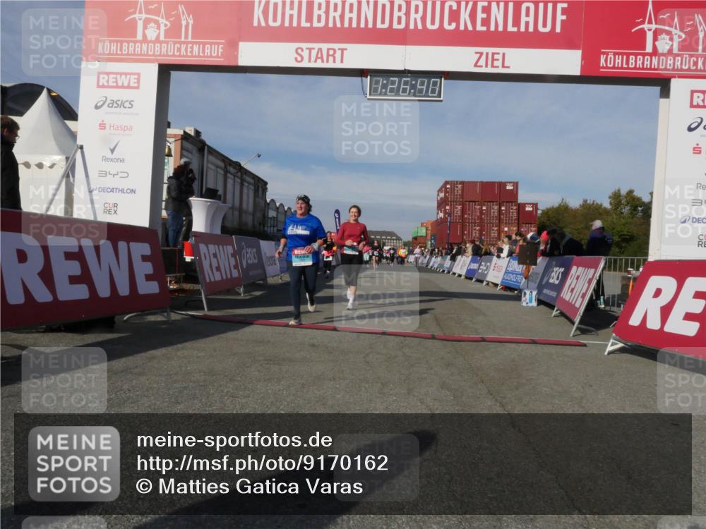 03.10.2025 - Köhlbrandbrückenlauf Matties Gatica Varas http://msf.ph/oto/9170162 03.10.2025 10:26:42 Ziel 1209, 1436, 1744, 2005, 2050, 2551, 2574, 3113 meine-sportfotos.de