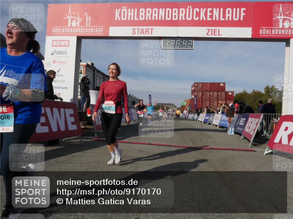 03.10.2025 - Köhlbrandbrückenlauf Matties Gatica Varas http://msf.ph/oto/9170170 03.10.2025 10:26:44 Ziel 1425, 1436, 1744, 1756, 2004, 2005, 2050, 2219, 2551, 2574, 3113, 3787 meine-sportfotos.de