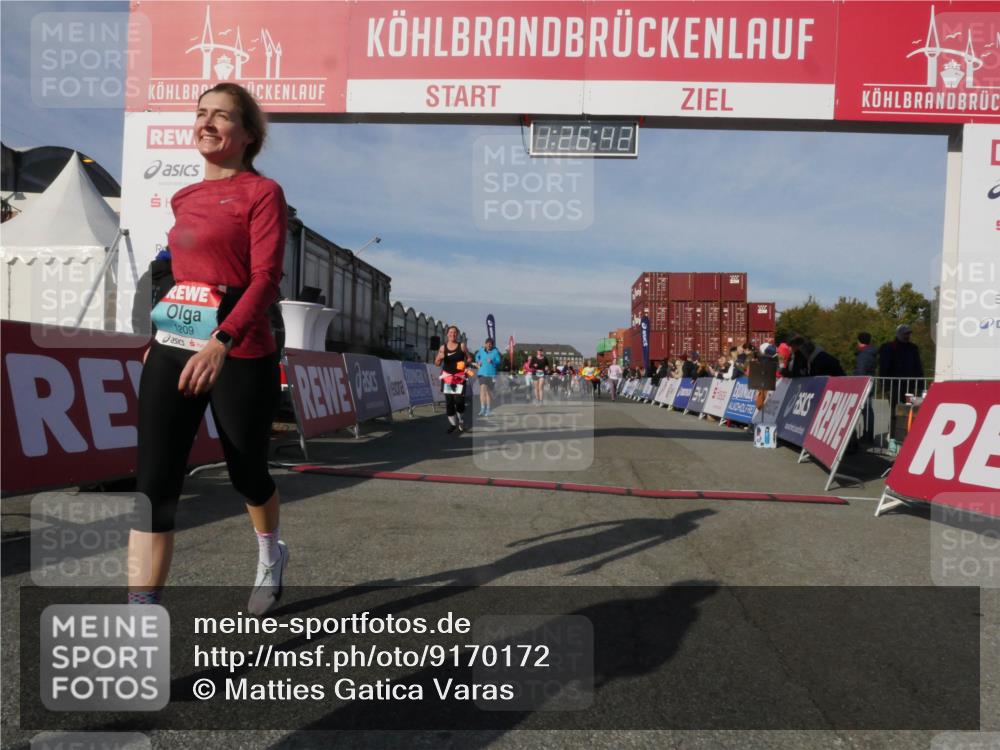 03.10.2025 - Köhlbrandbrückenlauf Matties Gatica Varas http://msf.ph/oto/9170172 03.10.2025 10:26:44 Ziel 1425, 1436, 1744, 1756, 2004, 2005, 2050, 2219, 2551, 2574, 3113, 3787 meine-sportfotos.de