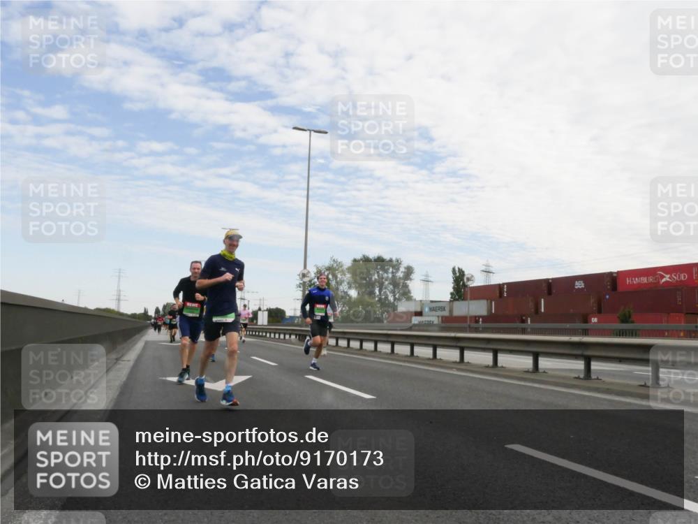 03.10.2025 - Köhlbrandbrückenlauf Matties Gatica Varas http://msf.ph/oto/9170173 03.10.2025 15:16:09 Position 3  meine-sportfotos.de