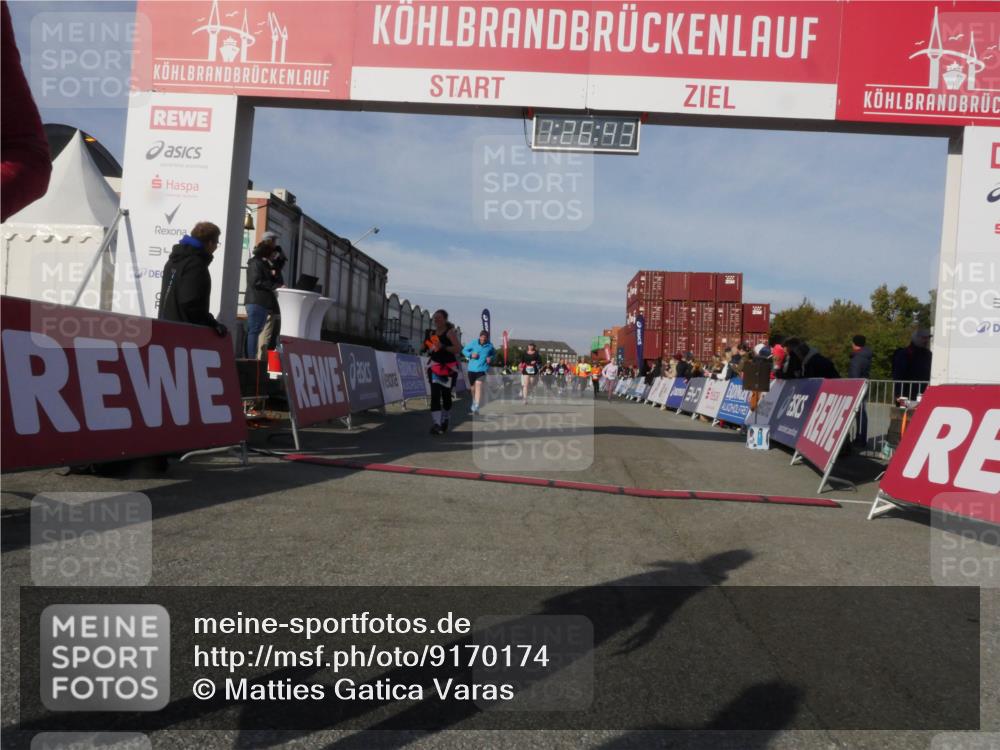 03.10.2025 - Köhlbrandbrückenlauf Matties Gatica Varas http://msf.ph/oto/9170174 03.10.2025 10:26:44 Ziel 1425, 1436, 1744, 1756, 2004, 2005, 2050, 2219, 2551, 2574, 3113, 3787 meine-sportfotos.de
