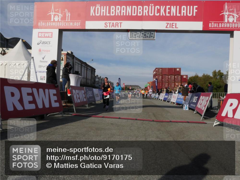 03.10.2025 - Köhlbrandbrückenlauf Matties Gatica Varas http://msf.ph/oto/9170175 03.10.2025 10:26:45 Ziel 1425, 1436, 1744, 1756, 2004, 2005, 2050, 2219, 2551, 2574, 3113, 3787 meine-sportfotos.de