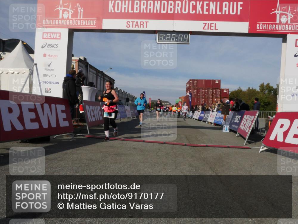 03.10.2025 - Köhlbrandbrückenlauf Matties Gatica Varas http://msf.ph/oto/9170177 03.10.2025 10:26:46 Ziel 1425, 1436, 1744, 1756, 2004, 2005, 2050, 2219, 2551, 2574, 3113, 3787 meine-sportfotos.de