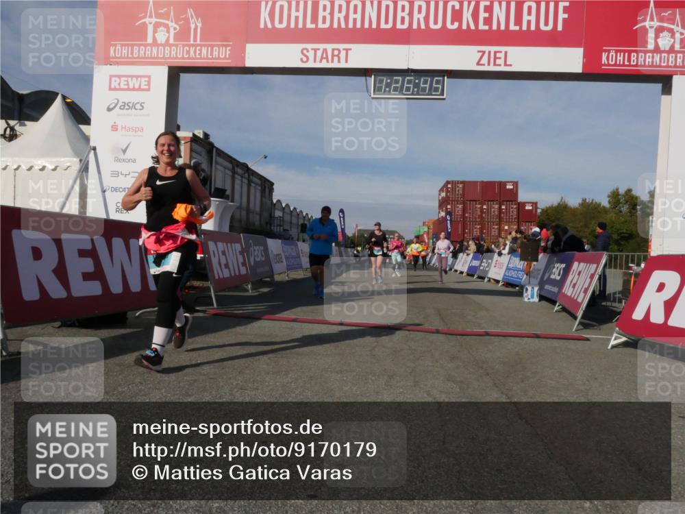 03.10.2025 - Köhlbrandbrückenlauf Matties Gatica Varas http://msf.ph/oto/9170179 03.10.2025 10:26:47 Ziel 1425, 1436, 1509, 1744, 1756, 2004, 2005, 2050, 2219, 2551, 2574, 3787 meine-sportfotos.de