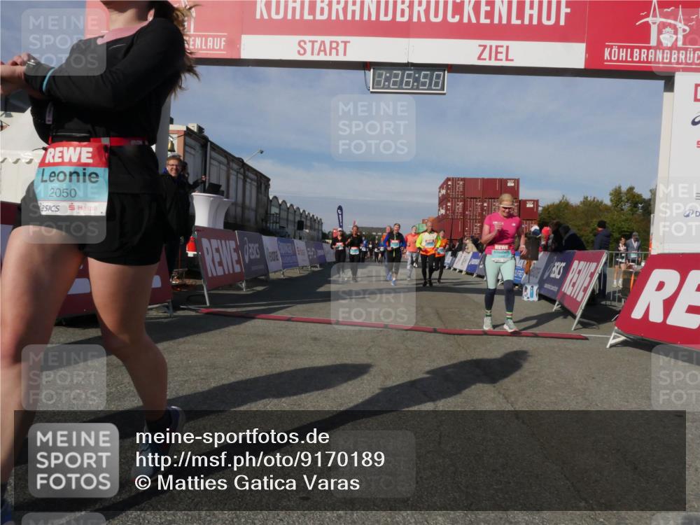 03.10.2025 - Köhlbrandbrückenlauf Matties Gatica Varas http://msf.ph/oto/9170189 03.10.2025 10:26:52 Ziel 1425, 1509, 1756, 1840, 1935, 1996, 2004, 2005, 2133, 2219, 2259, 2574, 2952, 3044, 3105, 3110, 3163, 3787 meine-sportfotos.de